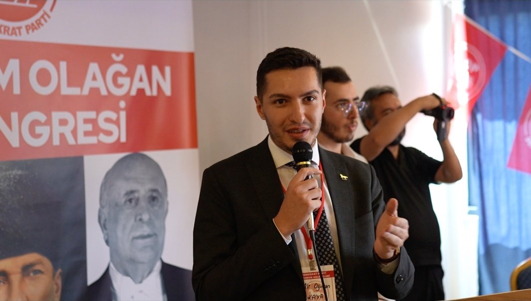 DP'li Kaya: İstifa edin!