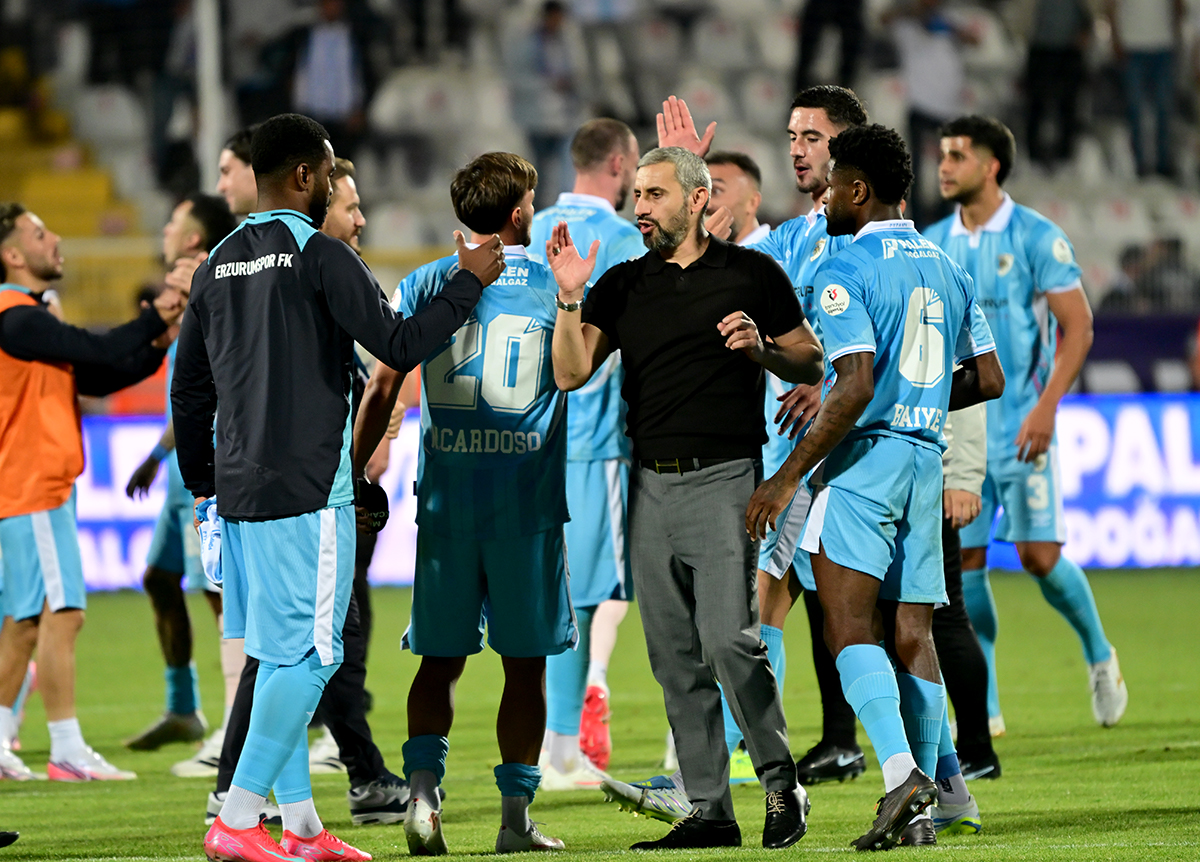 İdeal 11'i arıyor!