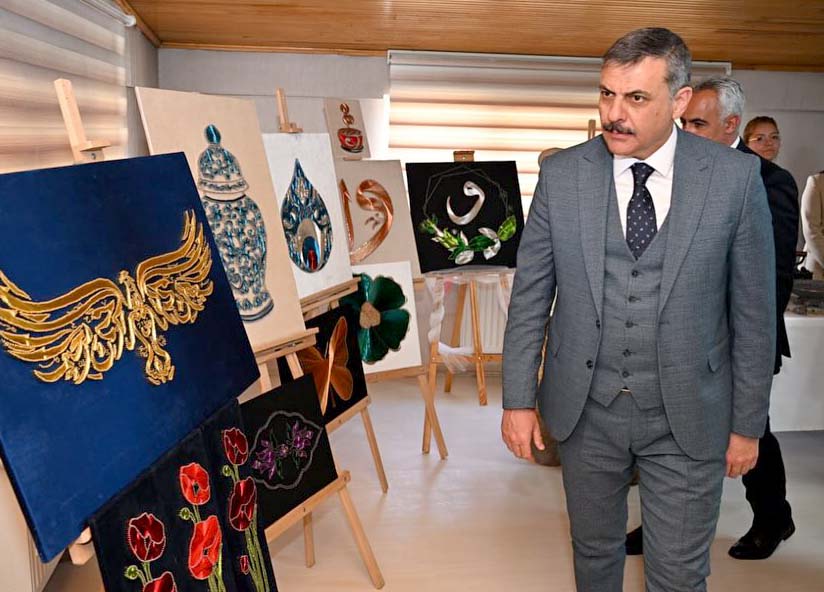 Vali Çiftçi özür diledi, “kurgusal bir paylaşım” dedi