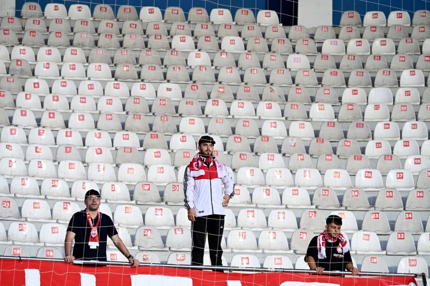 Pendikspor'un sadece üç taraftarı vardı!